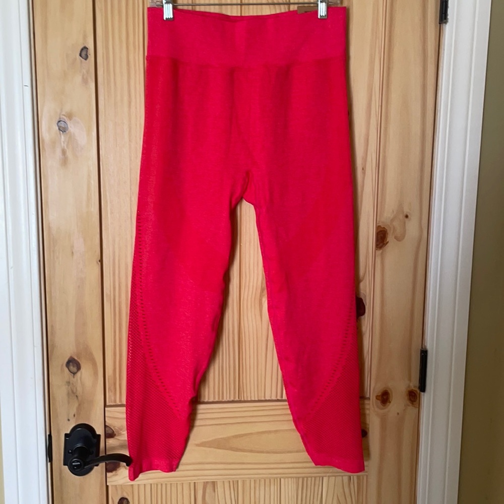 Victoria’s Secret PINK seamless active tights